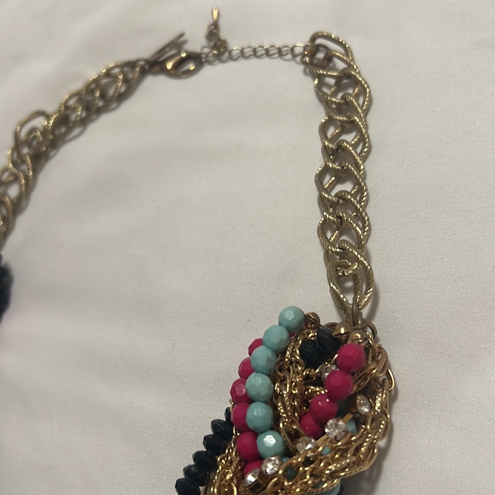 Statement Necklace - Picture 4 of 9
